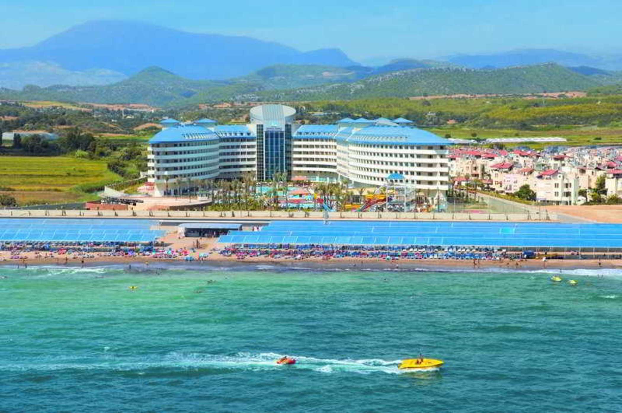 Crystal Admiral Resort Suites&Spa - Ultimate All Inclusive Kızılot Exteriör bild