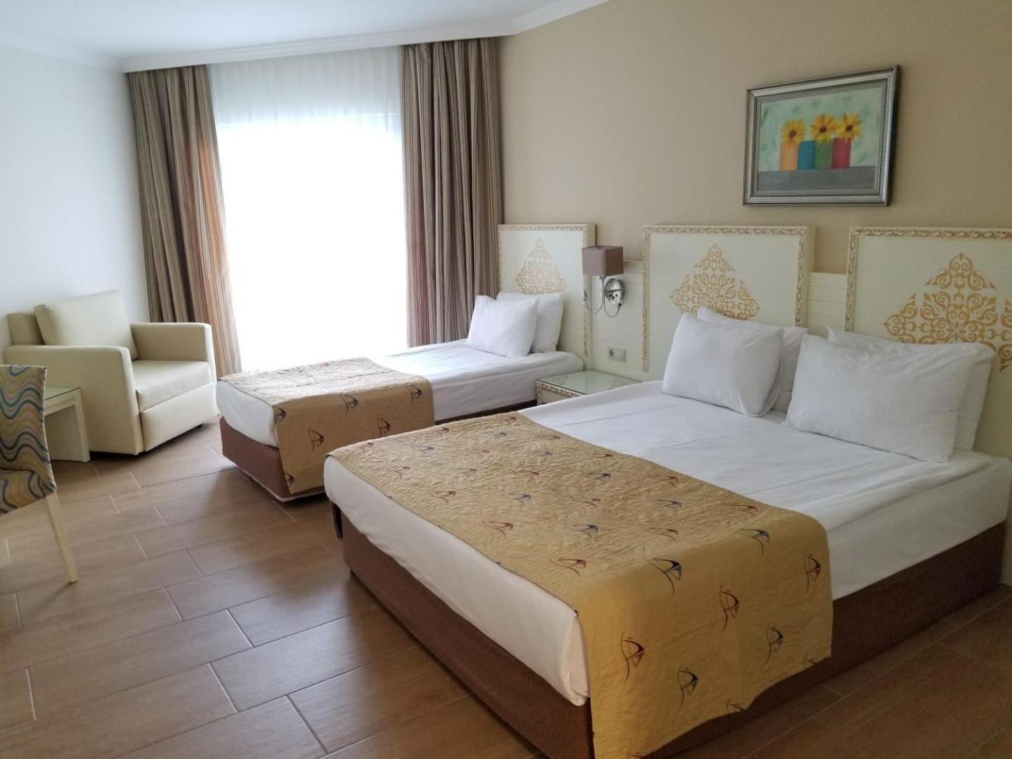 Crystal Admiral Resort Suites&Spa - Ultimate All Inclusive Kızılot Exteriör bild